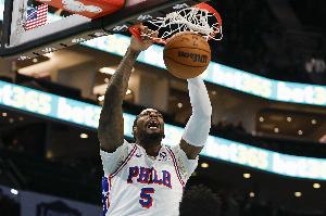 诈伤是不是庄神前天坐轮椅退赛 今天又活蹦乱跳了！