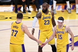 NBA彩经：火箭轻取爵士 雷霆大胜开拓者 马刺擒狼 鹈鹕不敌湖人