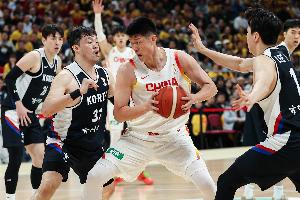 体坛周报：远征韩国客场，中国男篮该如何反弹？