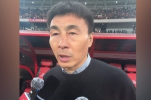 李玮锋谈双城杯夺冠：过来帮把忙，江苏足球氛围特别好