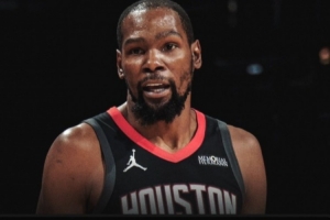 KD生涯69次单场轰25+且真实命中率超80% 追平哈登仅次于库里