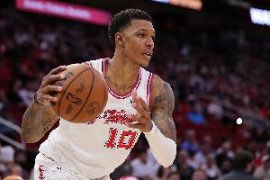 乌度卡：小贾在各个方面都取得了进步 他对自己的身体更自信了